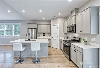 Kitchen - 1112 Falcon Ct, Everson, WA 98247 photo 1 of 1