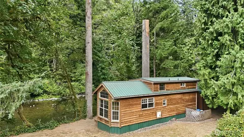 2241 Kalama River Rd, Kalama, WA 98625