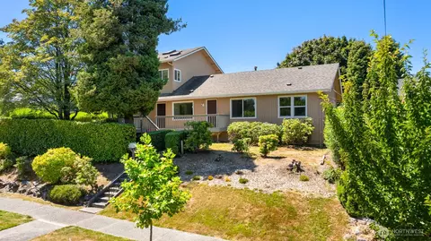 8815 18th Ave SW, Seattle, WA 98106
