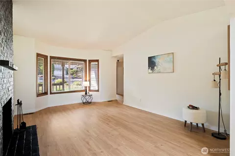 Living - 1923 233rd Pl SE, Bothell, WA 98021 photo 2 of 5