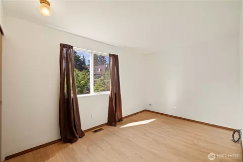 Bedroom - 1923 233rd Pl SE, Bothell, WA 98021 photo 1 of 3