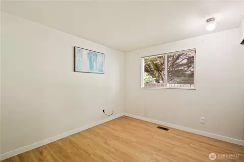 Bedroom - 1923 233rd Pl SE, Bothell, WA 98021 photo 2 of 3