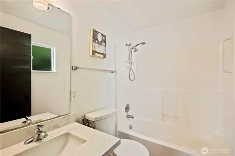 Bath - 1923 233rd Pl SE, Bothell, WA 98021 photo 2 of 2