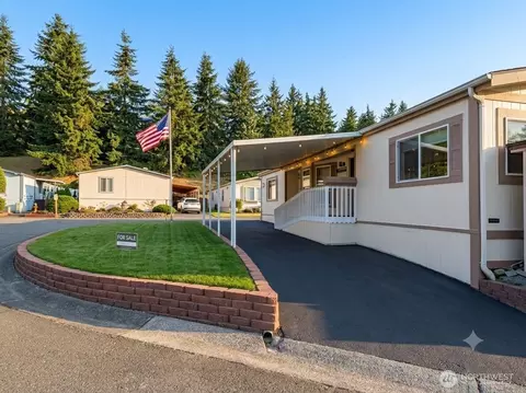 Exterior - 5810 Fleming St #77, Everett, WA 98203 photo 2 of 5