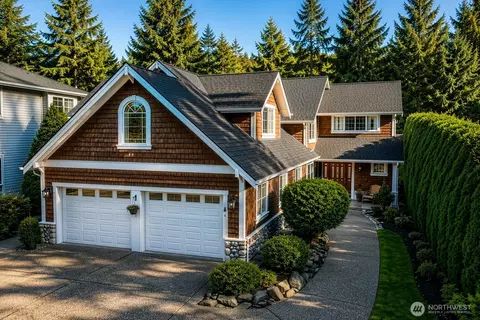 11612 NE 107th Ln, Kirkland, WA 98033