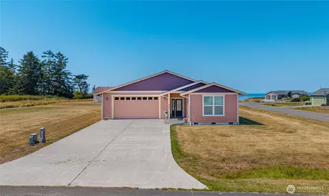 645 Monterey Ave, Coupeville, WA 98239