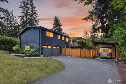 1315 N 167th St, Shoreline, WA 98133