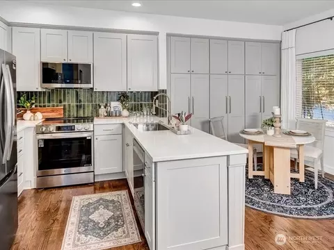 Kitchen - 13400 Dumas Rd #G6, Mill Creek, WA 98012 photo 3 of 4