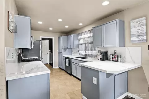 Kitchen - 211 177th St E, Spanaway, WA 98387 photo 1 of 2