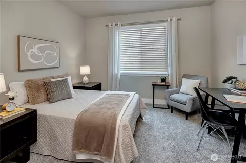 Bedroom - 5014 Parker Rd E, Sumner, WA 98390 photo 4 of 6