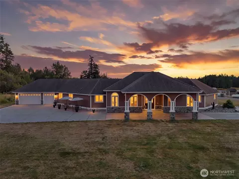 9704 304th St E, Graham, WA 98338
