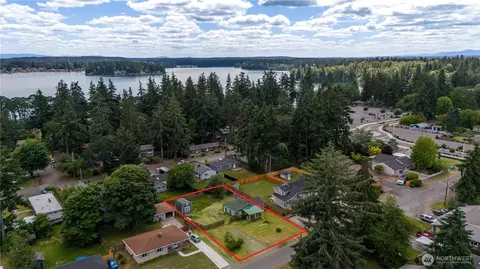 9028 Highland Ave SW, Lakewood, WA 98498