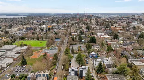 View/Area - 427 19th Ave E, Seattle, WA 98112 photo 1 of 5