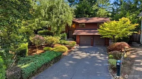 3325 SE Summer Pl, Port Orchard, WA 98366