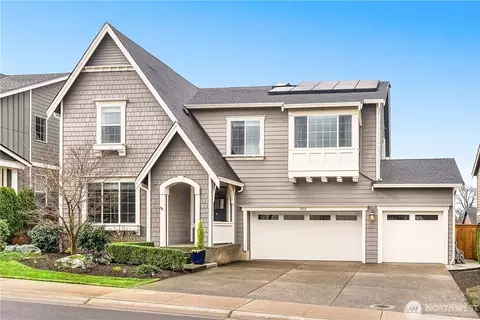 825 Mt Baker Pl NE, Renton, WA 98056