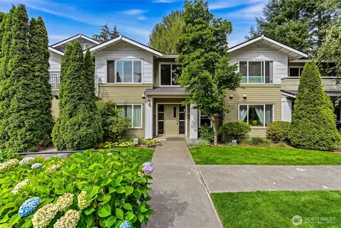 10931 124th Ave NE #206, Kirkland, WA 98033