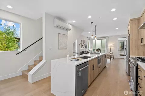 Kitchen - 18518 Thorsk St #C5, Bothell, WA 98011 photo 2 of 3
