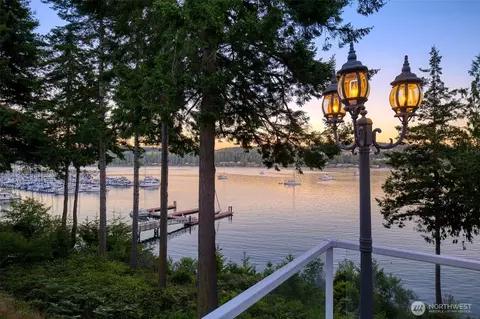87 Scott Ct, Port Ludlow, WA 98365