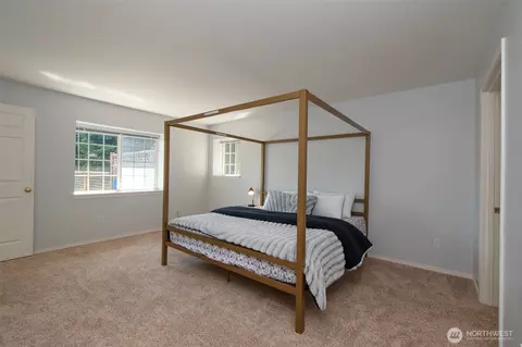 Bedroom - 2716 Kitchen Dick Rd, Sequim, WA 98382 photo 4 of 4