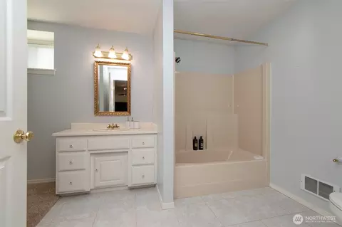Bath - 2716 Kitchen Dick Rd, Sequim, WA 98382 photo 4 of 4