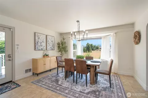 Dining - 2716 Kitchen Dick Rd, Sequim, WA 98382 photo 1 of 2