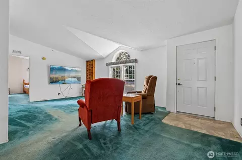 Entry Way - 16627 230th Ave SE, Maple Valley, WA 98038 photo 1 of 1