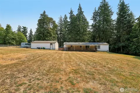 Exterior - 16627 230th Ave SE, Maple Valley, WA 98038 photo 7 of 8