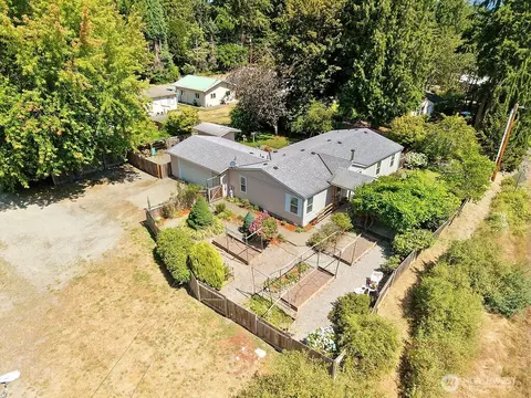 56 7th Ave, Port Hadlock, WA 98339
