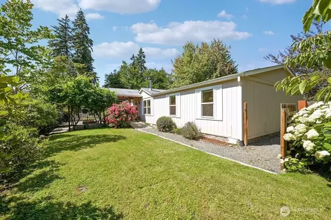 56 7th Ave, Port Hadlock, WA 98339
