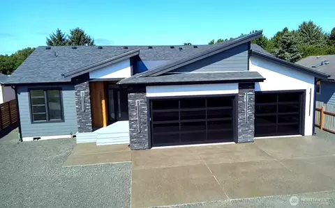 430 Salina Cruz Ave SW, Ocean Shores, WA 98569