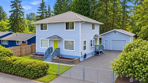 926 16th St SW, Puyallup, WA 98371
