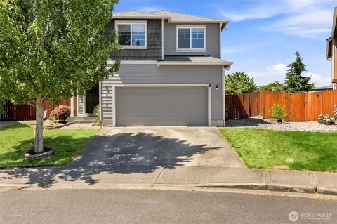 8112 Cantabella Ct, Lacey, WA 98503