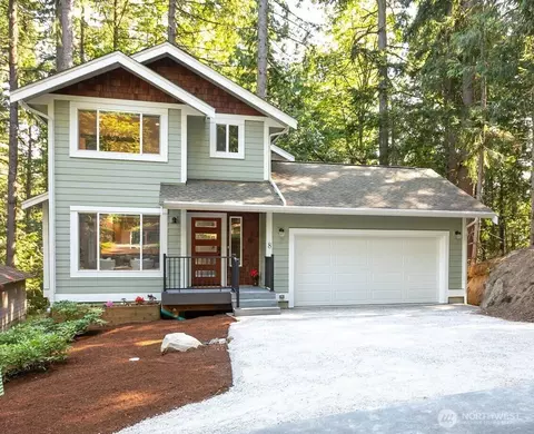 8 White Mountain Ln, Bellingham, WA 98229