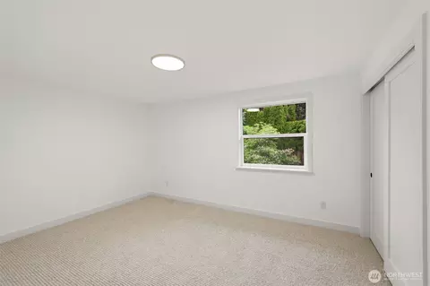 Bedroom - 57 Chapman Loop, Steilacoom, WA 98388 photo 4 of 5