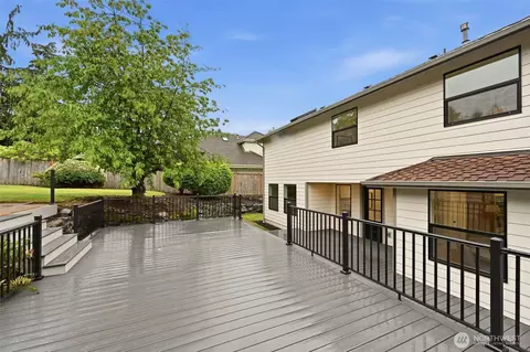 Exterior - 57 Chapman Loop, Steilacoom, WA 98388 photo 4 of 8