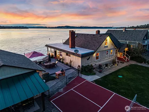 4420 Sunset Beach Rd W, University Place, WA 98466