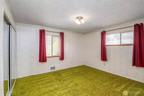 Bedroom - 16416 Spanaway Loop Rd S, Spanaway, WA 98387 photo 1 of 3