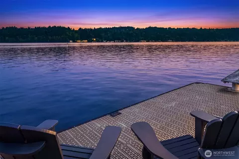 3246 W Lake Sammamish Pkwy NE, Redmond, WA 98052