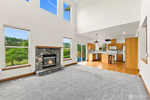 Living - 1313 Williams Ave NW, Orting, WA 98360 photo 3 of 5