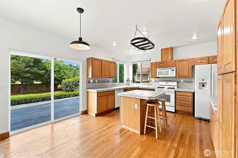 Kitchen - 1313 Williams Ave NW, Orting, WA 98360 photo 3 of 3
