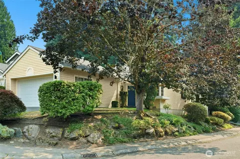 10141 NE 126th St, Kirkland, WA 98034