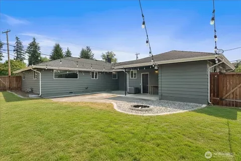 Exterior - 26324 SE 426th St, Enumclaw, WA 98022 photo 4 of 8