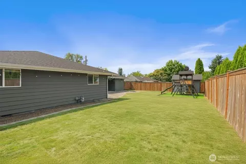 Exterior - 26324 SE 426th St, Enumclaw, WA 98022 photo 7 of 8