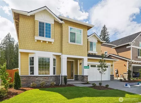 6406 213th Avenue Ct E, Lake Tapps, WA 98391
