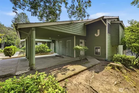 13229 SE 256th St #J4, Kent, WA 98042