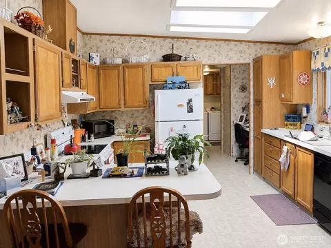 Kitchen - 836 Harmon Way S #2, Orting, WA 98360 photo 1 of 2