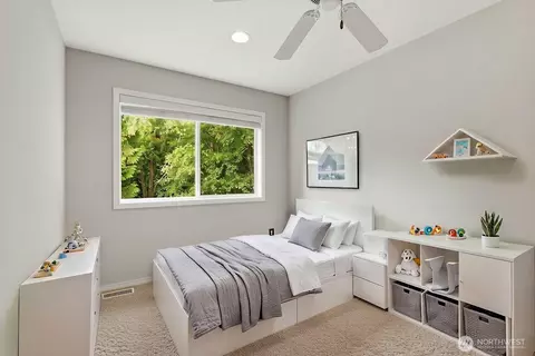 Bedroom - 15114 50th Ave SE, Everett, WA 98208 photo 1 of 6