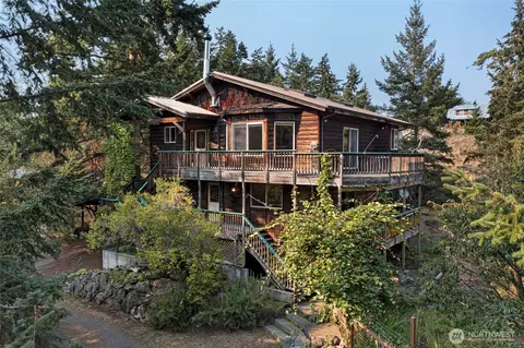 279 Kanaka Bay Rd, Friday Harbor, WA 98250