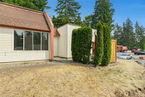 14600 SE 176th St #R1, Renton, WA 98058