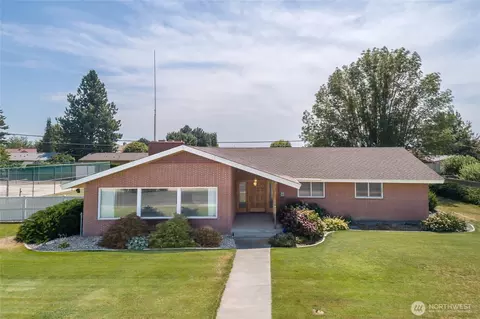 742 SW I St SW, Quincy, WA 98848